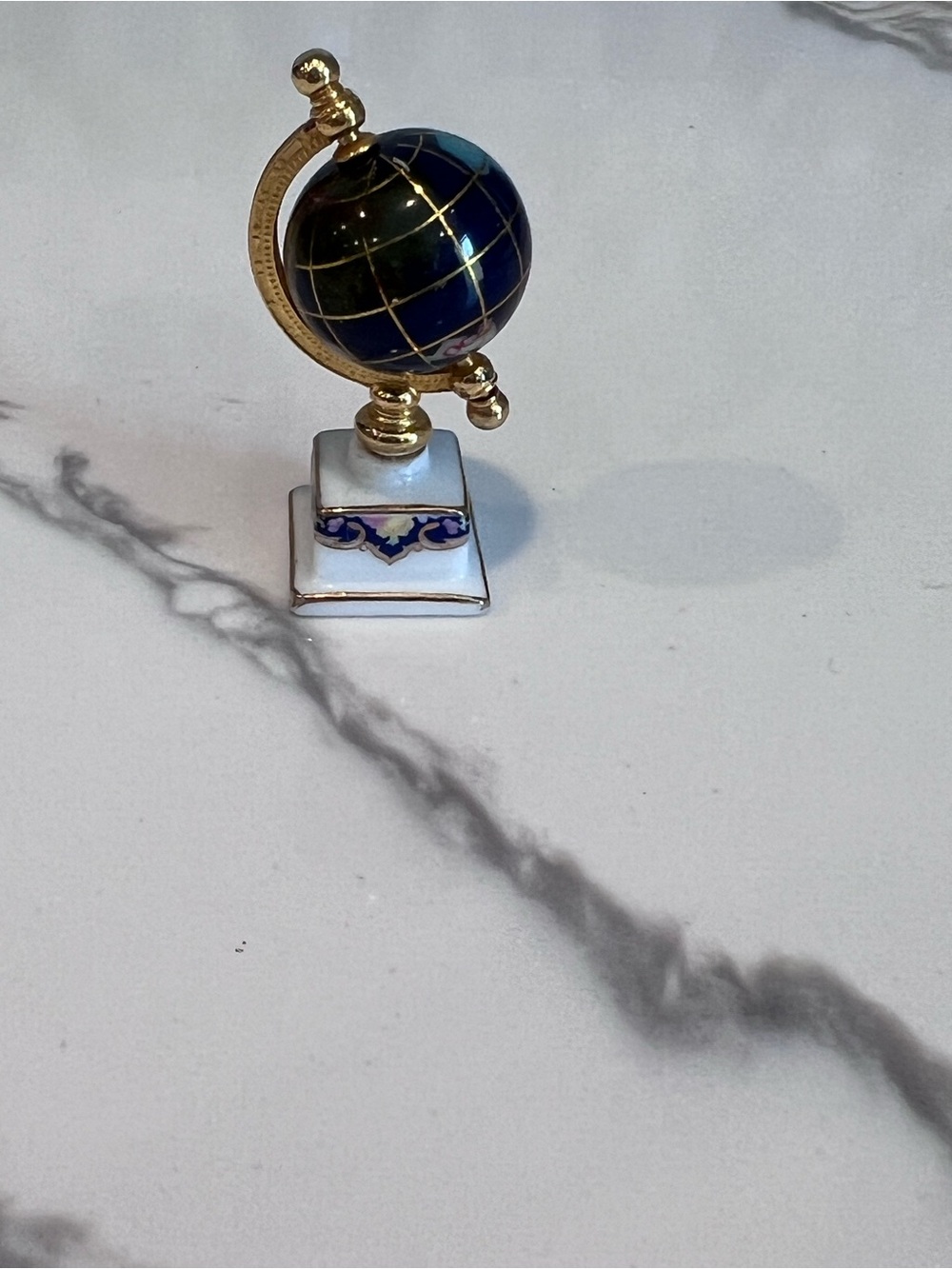 Dollhouse Miniature 1:12 Gold Gilded Globe With Porcelain Base S&L Creations